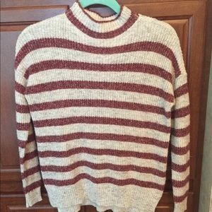 AE TURTLE NECK SWEATER